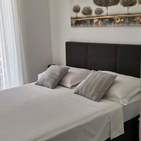 Apartmani Vera Primosten Luaran gambar
