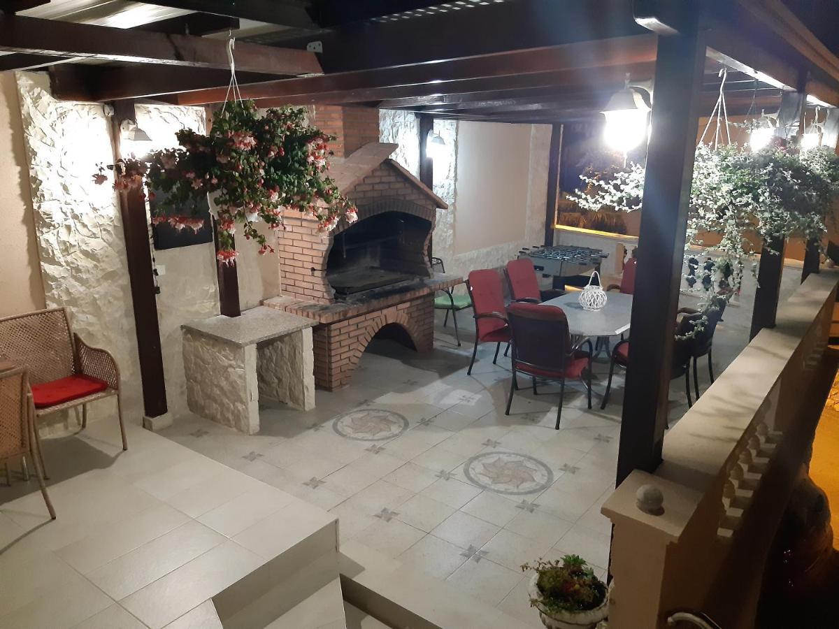 Apartmani Vera Primosten Luaran gambar