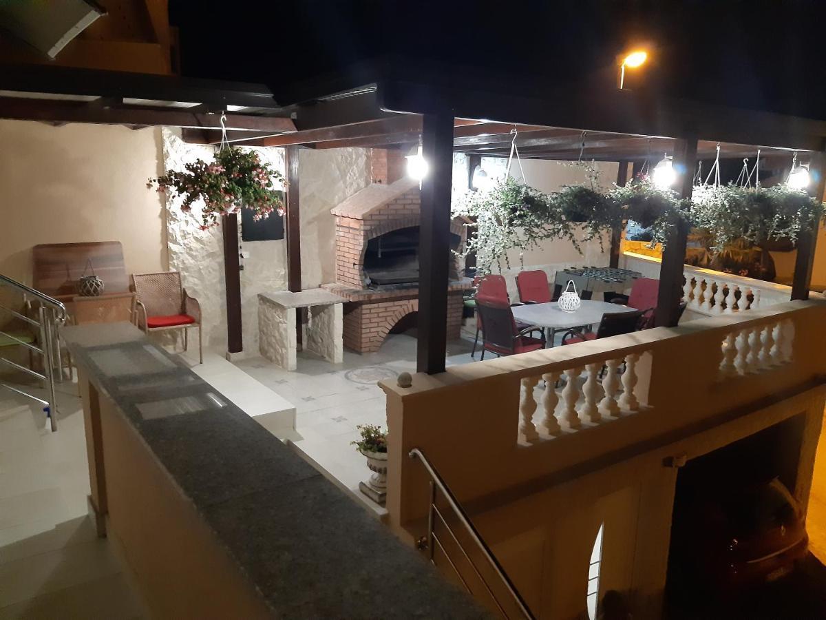 Apartmani Vera Primosten Luaran gambar