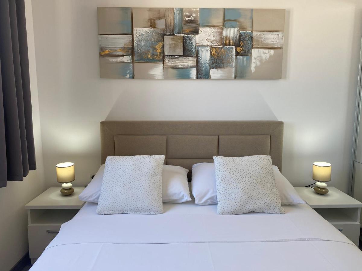 Apartmani Vera Primosten Luaran gambar