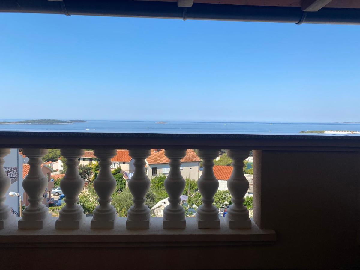 Apartmani Vera Primosten Luaran gambar