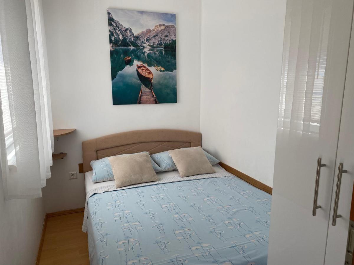 Apartmani Vera Primosten Luaran gambar