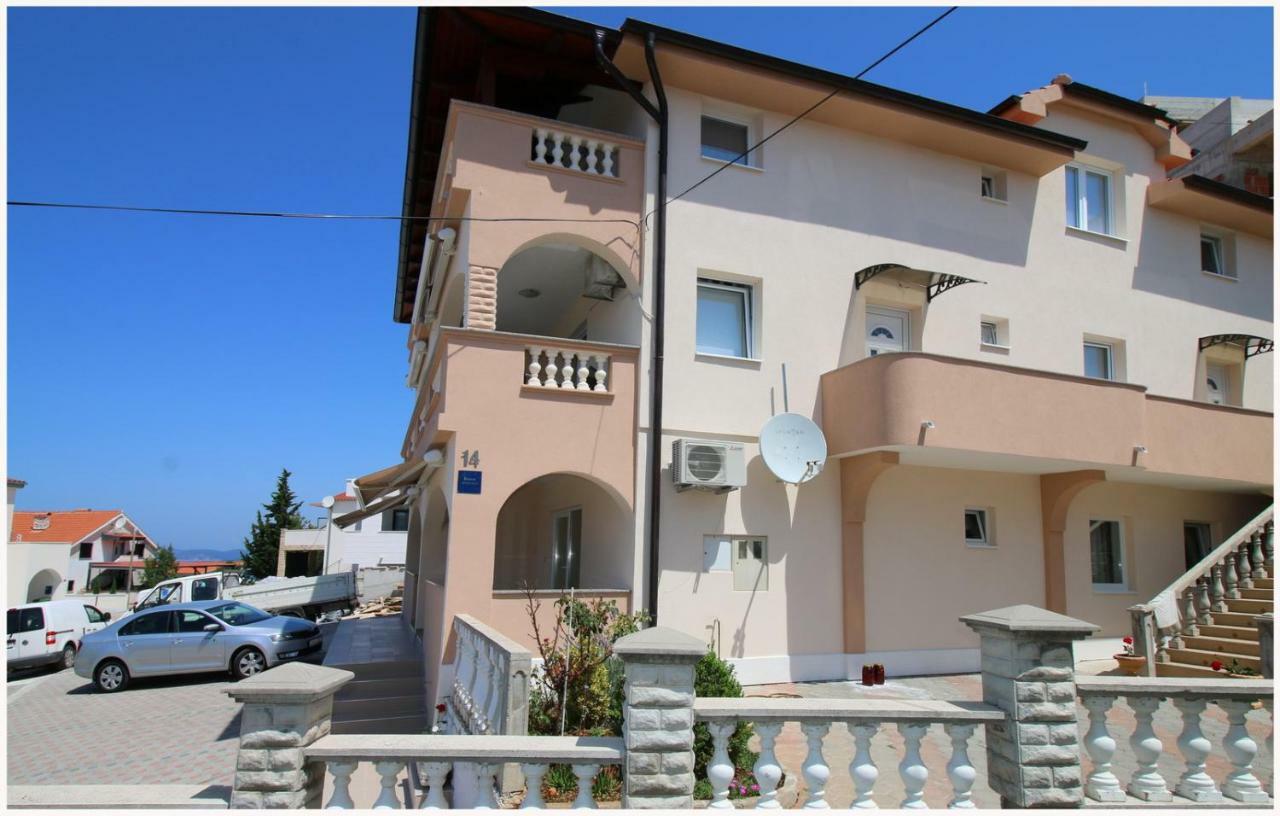Apartmani Vera Primosten Luaran gambar