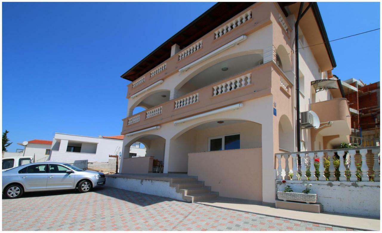 Apartmani Vera Primosten Luaran gambar