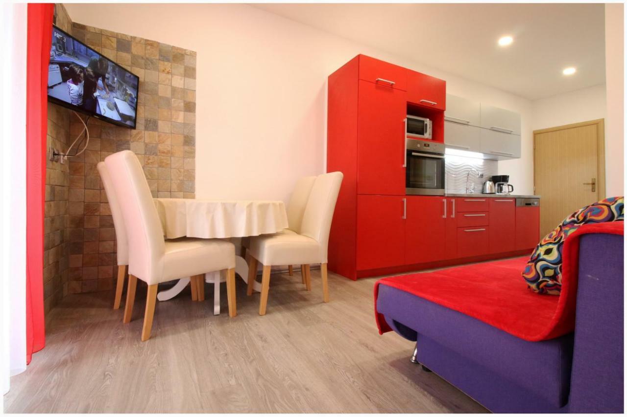 Apartmani Vera Primosten Luaran gambar